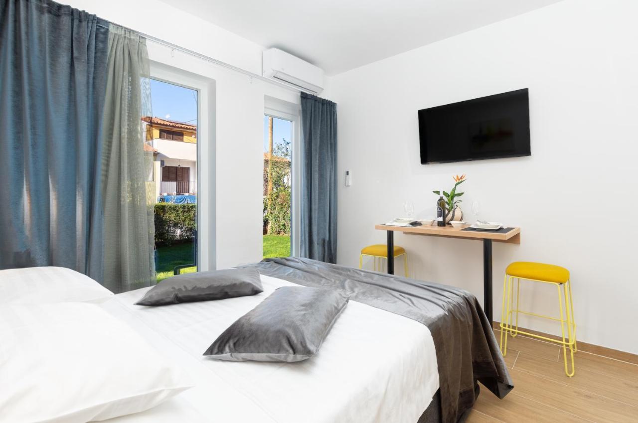 PUY Studio Apartman Lilly With Private Parking In The Yard Of The House מראה חיצוני תמונה