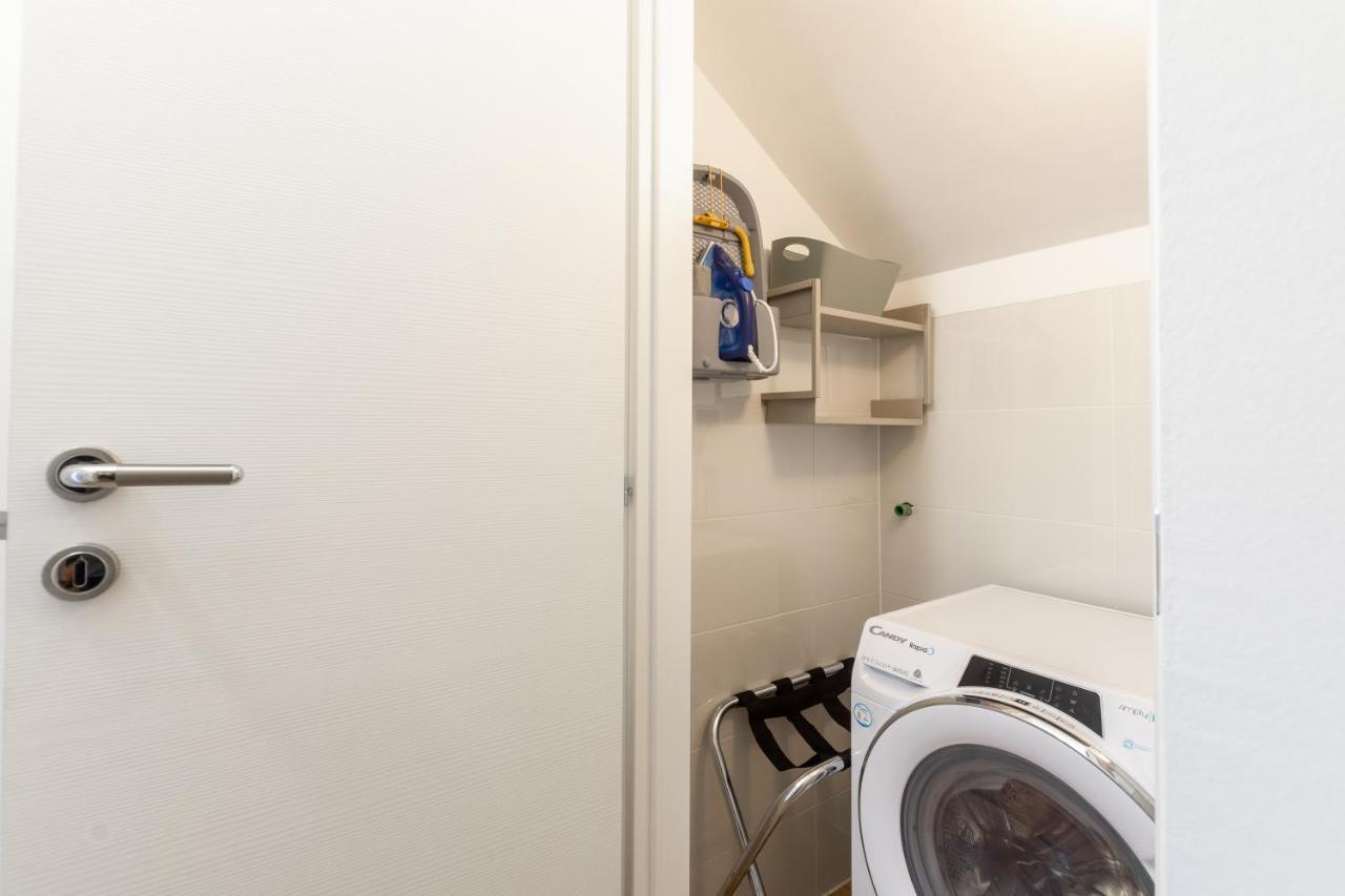 PUY Studio Apartman Lilly With Private Parking In The Yard Of The House מראה חיצוני תמונה